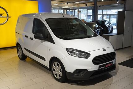 Ford Tourneo Courier 106.375 km 10.490 &euro; Hollenstedt 21279