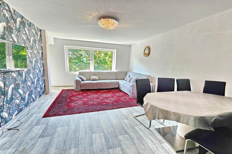 Immobilien Selbstläufer - Toplage mit Wertzuwachs - Gut vermietete 2,5 Zi.- Whg. im Herzen von Pinneberg ! 3 zimmer