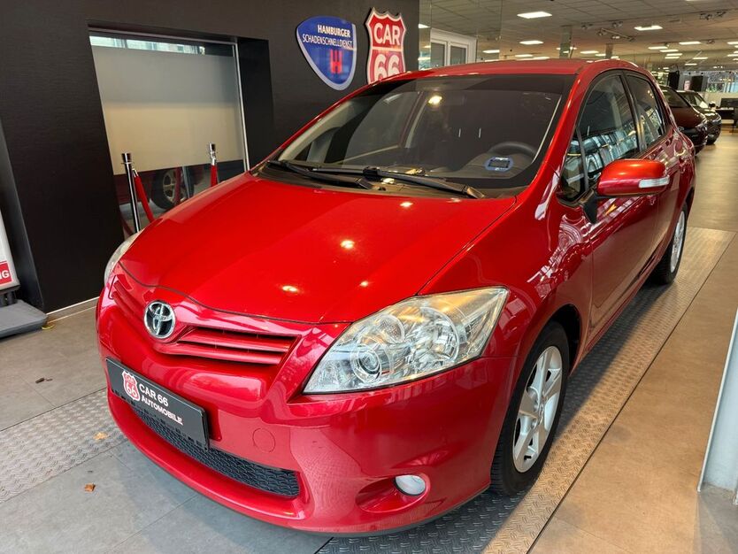 Toyota Auris 151.200 km 5.900 € Hamburg 22547