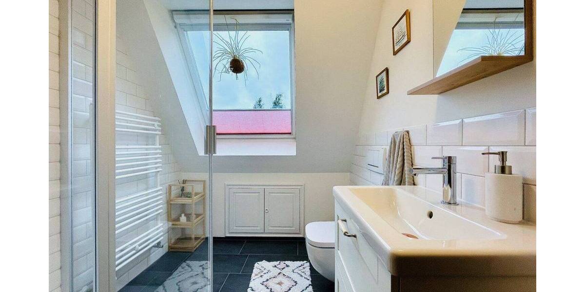 Einfamilienhaus Hamburg Schnelsen - 5 Zimmer, 200 m&sup2;, 799.000&euro; | Angebot:26866299
