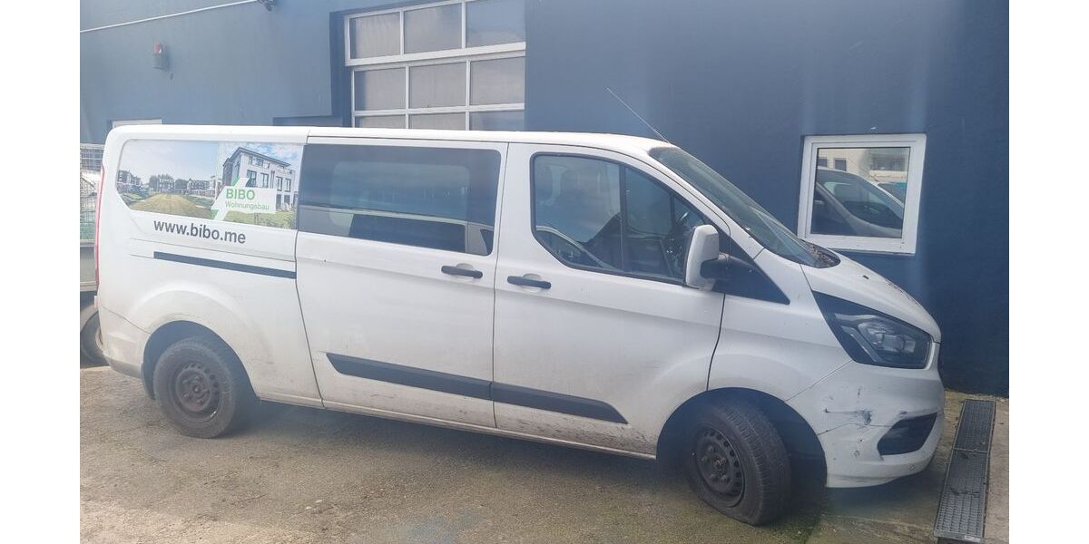 Ford Tourneo Custom 269.456 km 3.277 &euro; Hamburg 20539