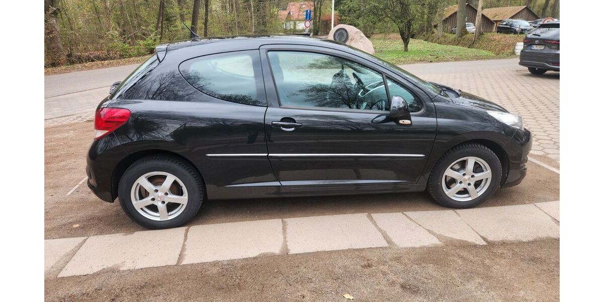Peugeot 207 105.000 km 2.300 &euro; Reinbek 21465