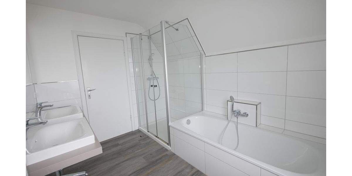 Tornesch - sehr nieveauvoll modernisiert und viel Platz zum Wohlfühlen! 6 zimmer