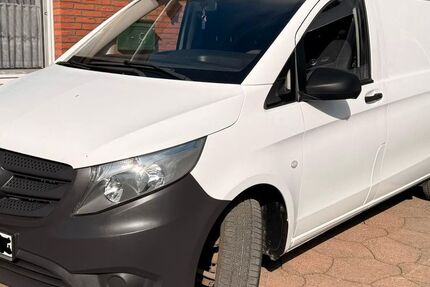 Mercedes-Benz Vito 142.306 km 14.899 &euro; Schnelsen 22457