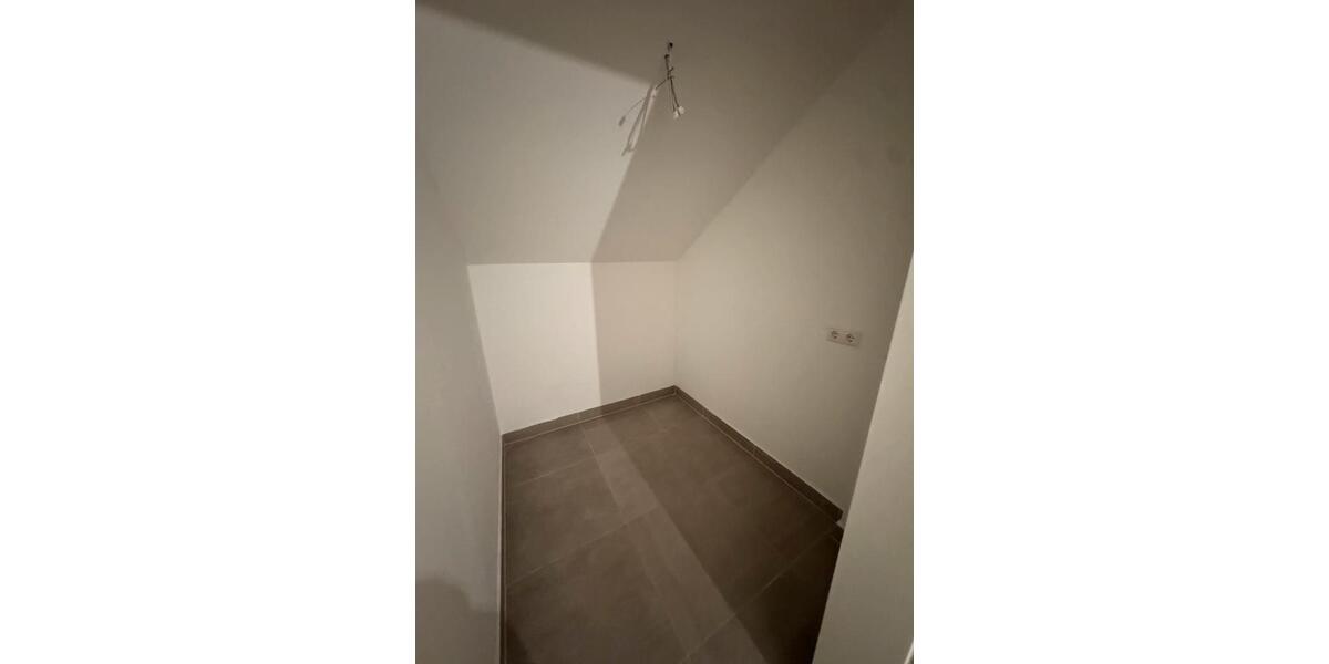 Dachgeschoßwohnung Hamburg Harburg - 3 Zimmer, 67 m&sup2;, 1.650&euro; | Angebot:24688037