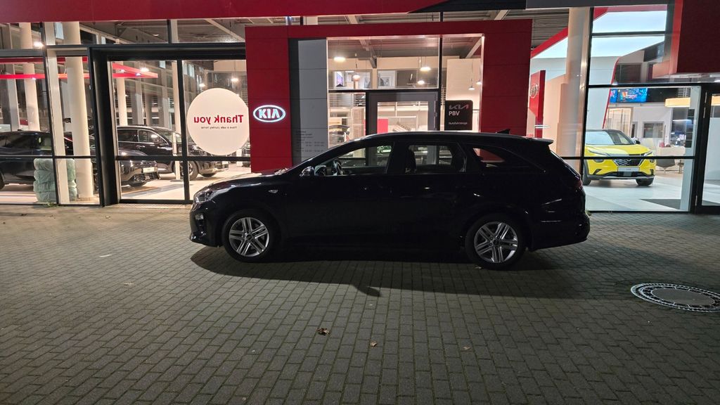 Kia ceed Sportswagon 31.000 km 16.300 &euro; Hamburg 22767