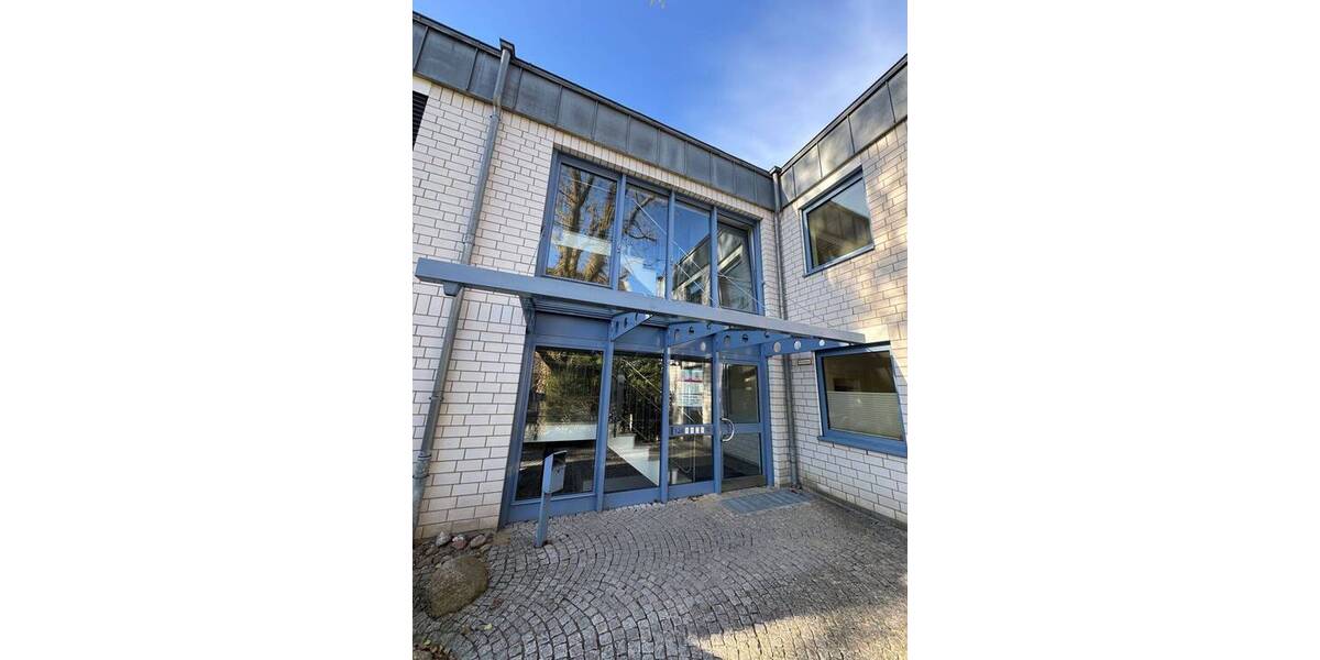 Gewerbeobjekt Hamburg Sülldorf - 8 Zimmer, 232 m&sup2;, 2.800&euro; | Angebot:26758700