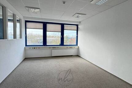 Gewerbeobjekt Hamburg Rahlstedt - 2 Zimmer, 90 m&sup2;, 1.170&euro; | Angebot:26825751