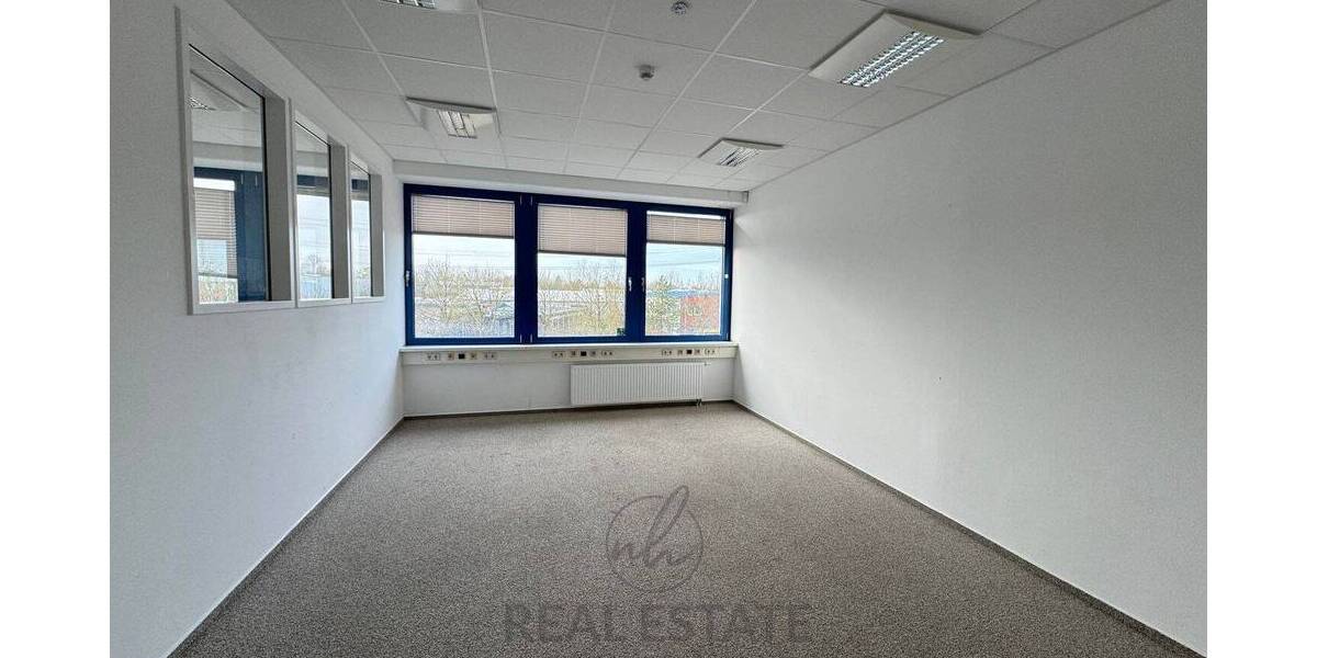 Gewerbeobjekt Hamburg Rahlstedt - 2 Zimmer, 90 m&sup2;, 1.170&euro; | Angebot:26825751