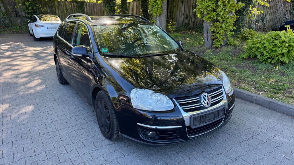 VW Golf 216.000 km 1.199 &euro; Hamburg 22045