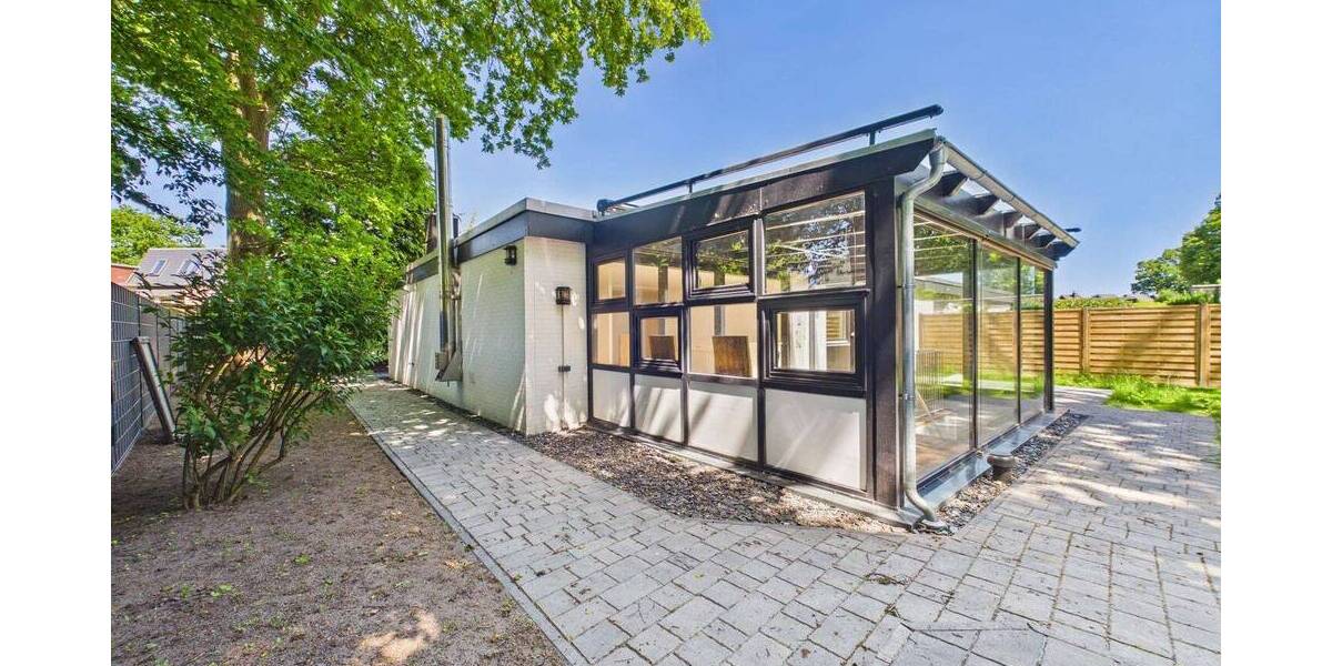 Bungalow Hamburg Hummelsbüttel - 1 Zimmer, 143 m&sup2;, 2.800&euro; | Angebot:26852236