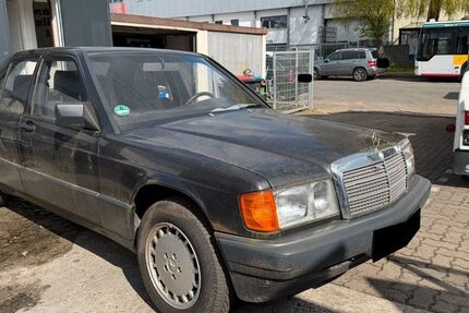 Mercedes-Benz 190 183.852 km 1.250 &euro; Hamburg 21031