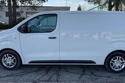 Opel Vivaro 17.615 km 14.279 &euro; Barsbüttel 22885