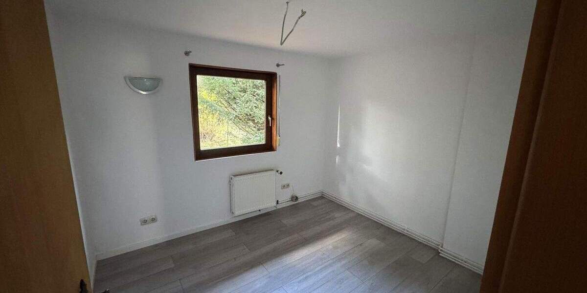 Doppelhaushälfte Glinde - 6 Zimmer, 127 m&sup2;, 1.620&euro; | Angebot:25041220