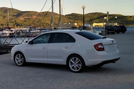 Skoda Rapid 103.700 km 11.900 &euro; Hamburg 22159