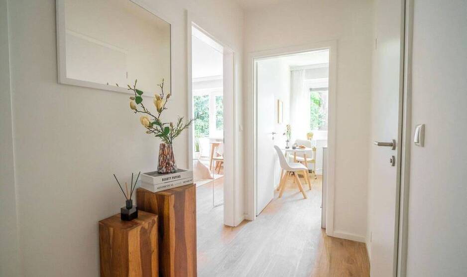 2 Balkone - Erstbezug nach Sanierung 2 Zimmer am Eilbekkanal