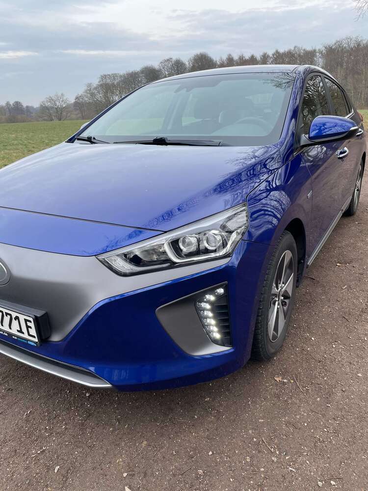 IONIQ