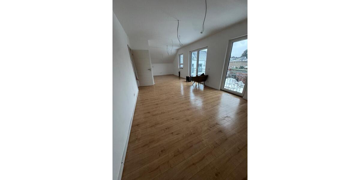 Dachgeschoßwohnung Hamburg Harburg - 3 Zimmer, 67 m&sup2;, 1.650&euro; | Angebot:24688037