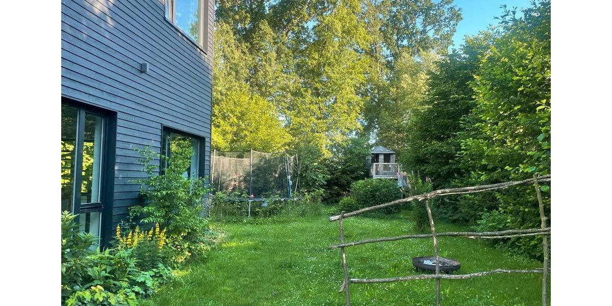 Einfamilienhaus Hamburg Sternschanze - 8 Zimmer, 400 m&sup2;, 799.000&euro; | Angebot:26678214