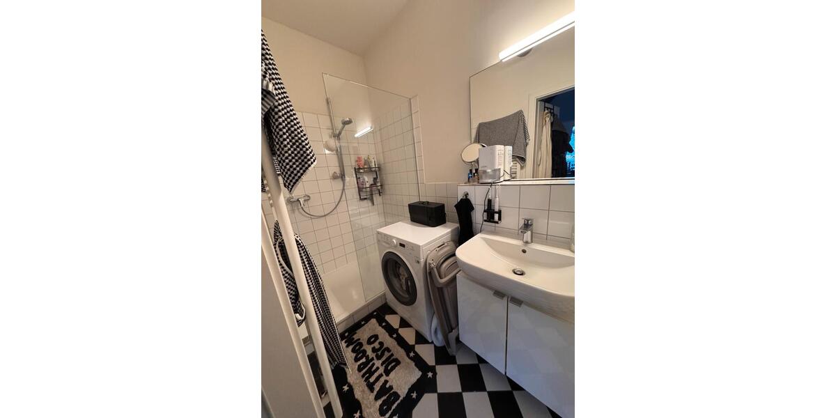 Dachgeschoßwohnung Hamburg Altona - 2 Zimmer, 60 m&sup2;, 1.271&euro; | Angebot:26368646