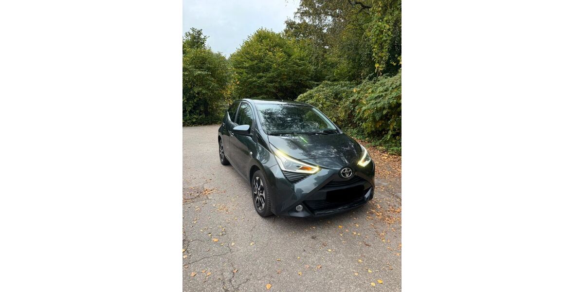 Toyota Aygo (X) 70.000 km 9.000 &euro; Hamburg 22397