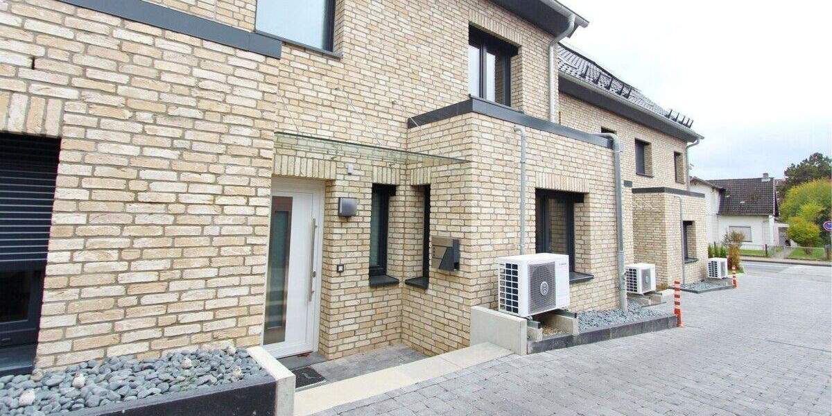 Neubau: Modernes, familienfeindliches Reihenmittelhaus in attraktiver Lage. 4 zimmer