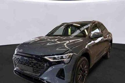 Audi Q8 e-tron 44.418 km 42.950 &euro; Hamburg 22047