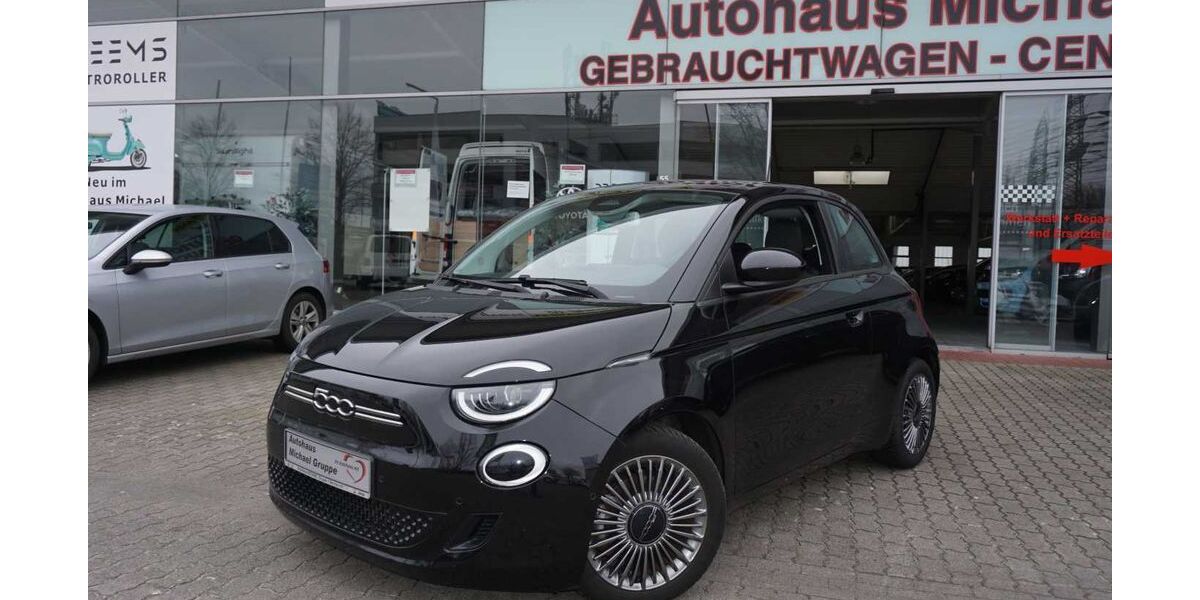 Fiat 500e 30.294 km 18.900 &euro; Hamburg 22043