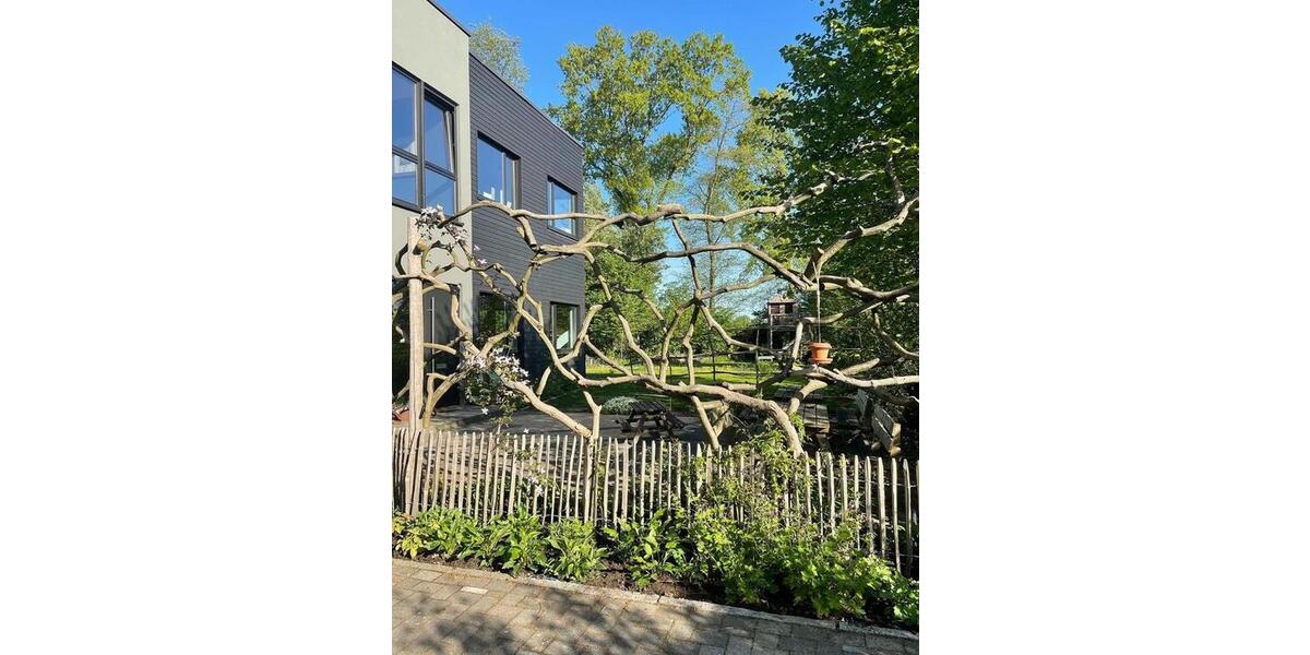 Einfamilienhaus Hamburg Sternschanze - 8 Zimmer, 400 m&sup2;, 799.000&euro; | Angebot:26678214