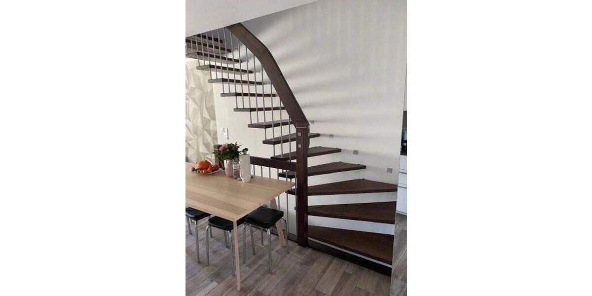 Charmantes Reihenhaus mit 3 Zimmern in Hamburg-Niendorf 3 zimmer