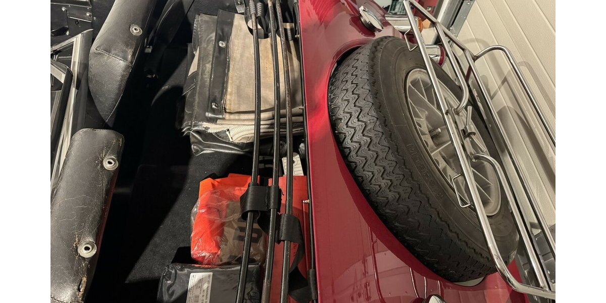 Morgan Plus 8 Früher Achter mit zauberhafter Patina 78.000 km 39.999 &euro; Hamburg 22339