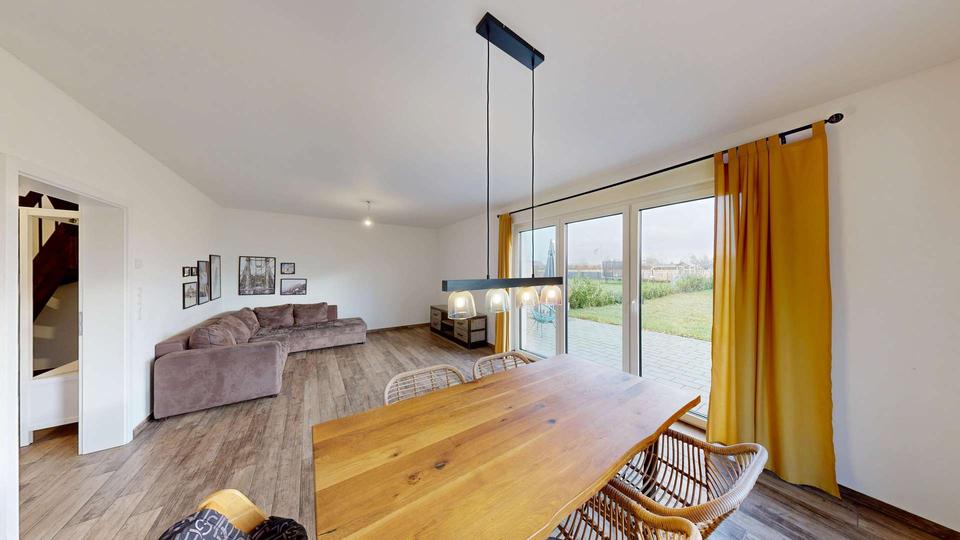 Doppelhaushälfte Bönningstedt - 4.5 Zimmer, 129 m&sup2;, 2.100&euro; | Angebot:25145413