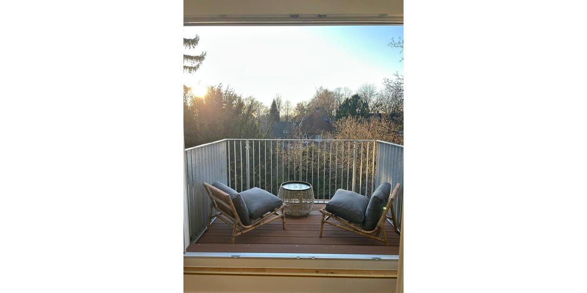 Wohnen auf Zeit: Neubauwohnung im charmantem Bestandshaus 3 zimmer