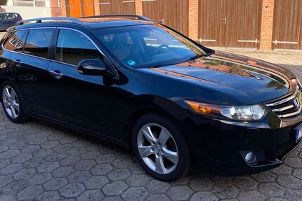 Honda Accord 199.897 km 6.590 € Hamburg 22529