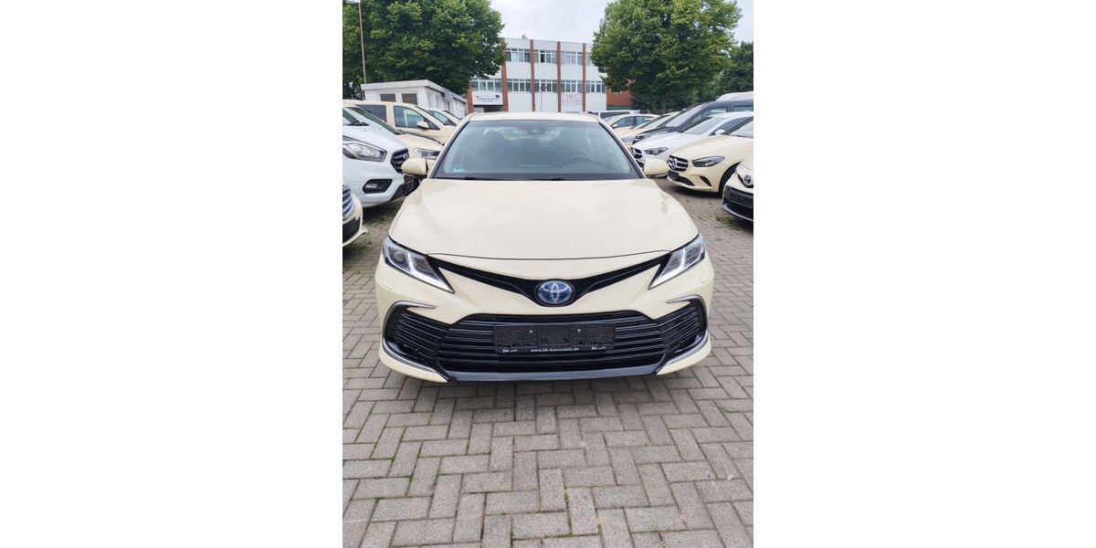 Toyota Camry 231.000 km 18.500 &euro; Hamburg 20537