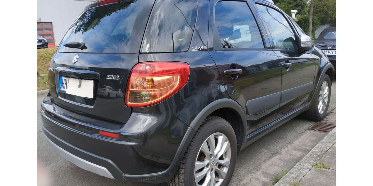 Suzuki SX4 112.400 km 7.500 &euro; Hamburg 22045