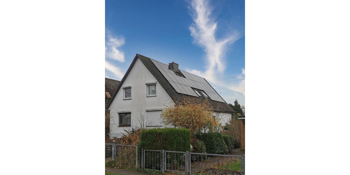 Einfamilienhaus Hamburg Rahlstedt - 8 Zimmer, 180 m&sup2;, 2.800&euro; | Angebot:26306502
