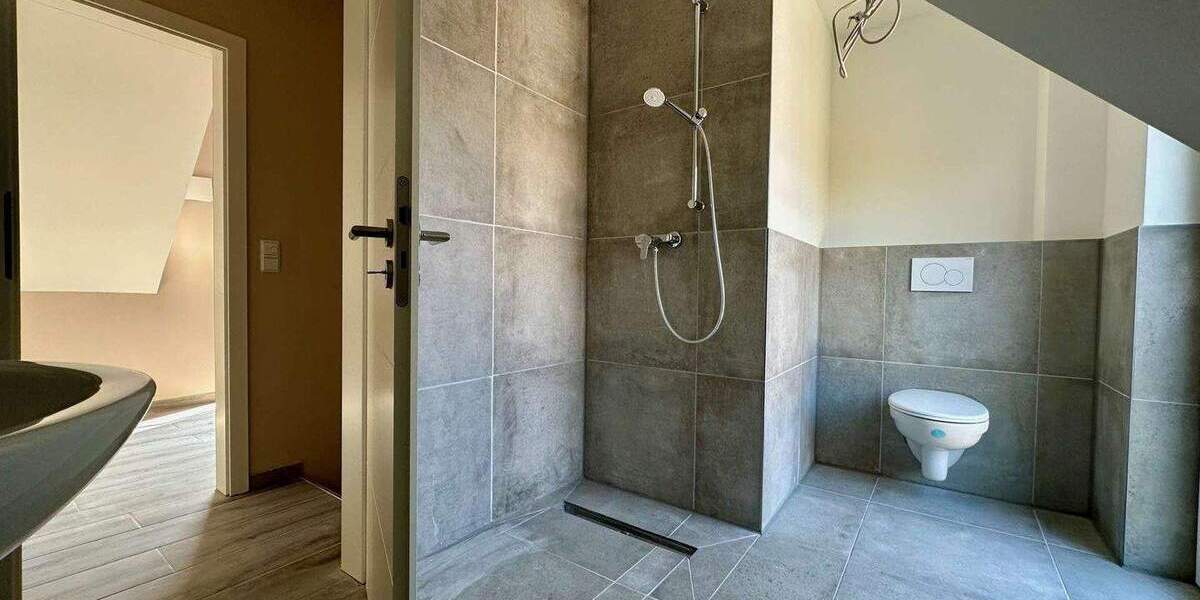 Einfamilienhaus Schenefeld - 8 Zimmer, 186 m&sup2;, 1.249.000&euro; | Angebot:25387607