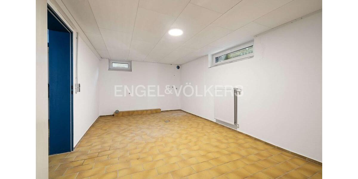 Dachgeschoßwohnung Ahrensburg - 3 Zimmer, 120 m&sup2;, 2.200&euro; | Angebot:26348767