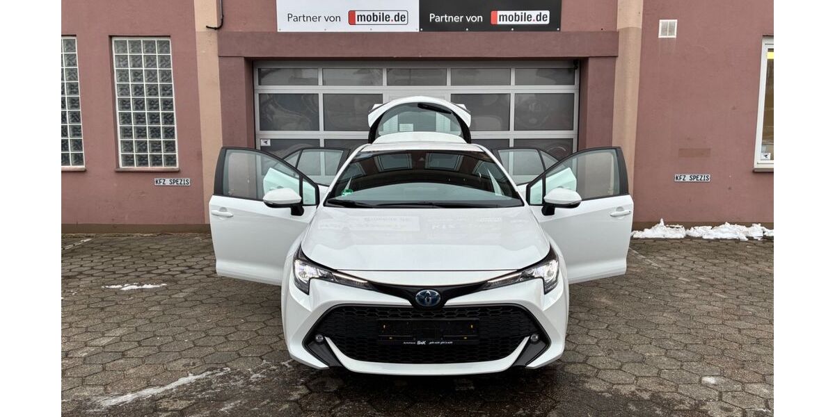 Toyota Corolla 20.927 km 21.470 &euro; Hamburg 20537