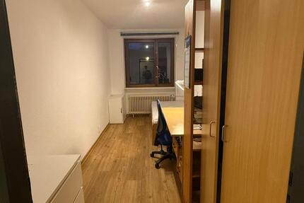 Möbliertes 13qm Zimmer zur Zwischenmiete (2 Monate) Altona 1 zimmer