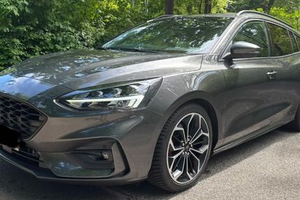 Ford Focus 65.100 km 17.400 &euro; Hamburg 21149
