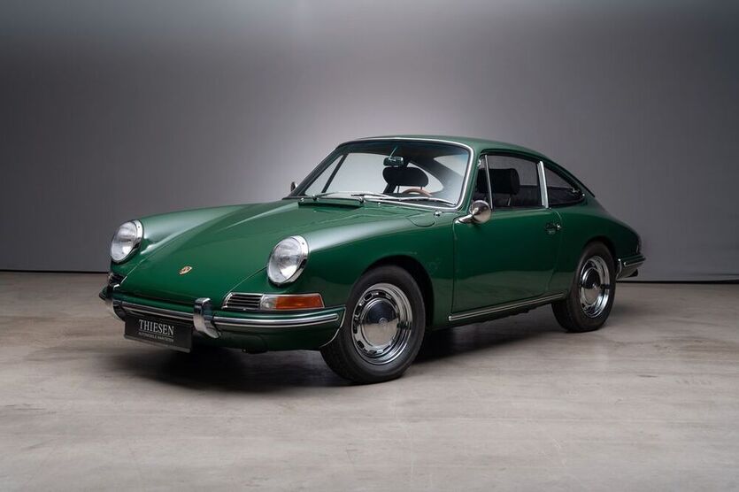 912