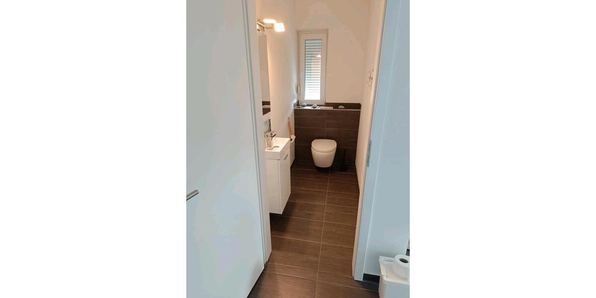 Etagenwohnung Geesthacht - 5 Zimmer, 156 m&sup2;, 1.950&euro; | Angebot:26241939