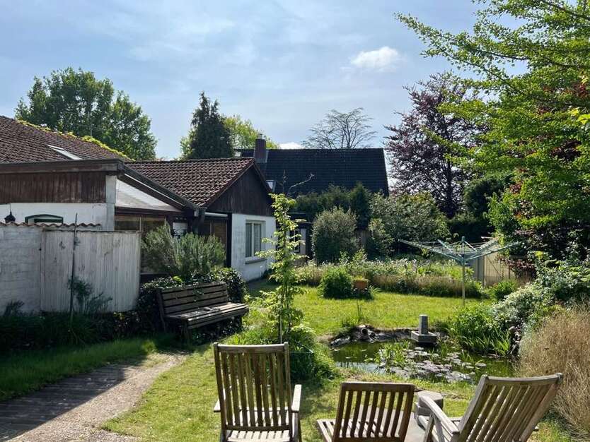 Grundstück zu verkaufen in Holm 849.000 € 1127 m²