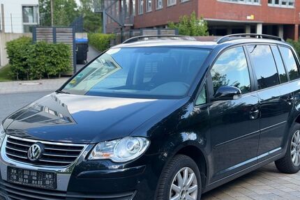 VW Touran 141.000 km 4.490 &euro; Norderstedt 22848