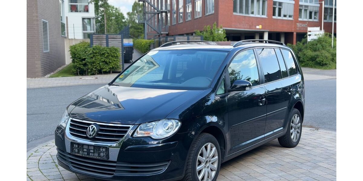VW Touran 141.000 km 4.490 &euro; Norderstedt 22848