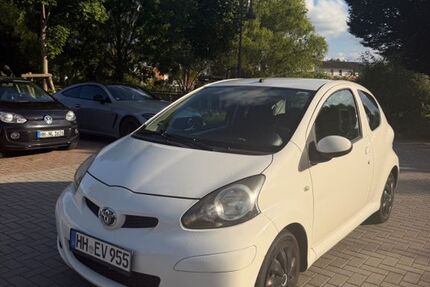 Toyota Aygo (X) 138.827 km 2.899 &euro; Hamburg 21035
