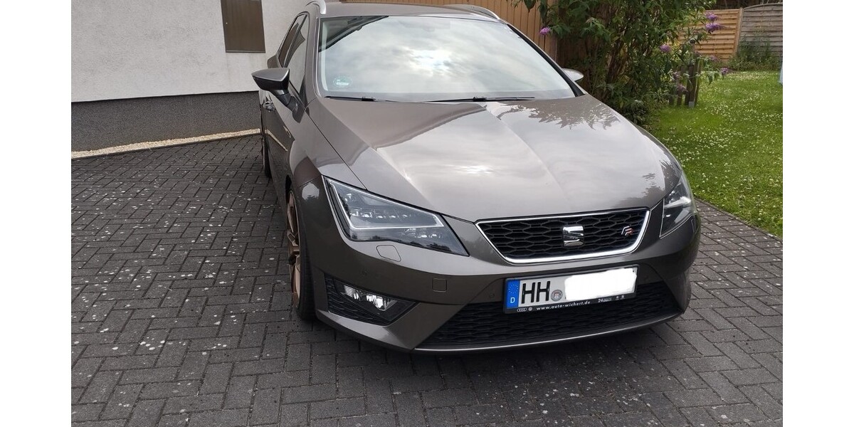 Seat Leon 104.000 km 11.999 &euro; Hamburg 20038