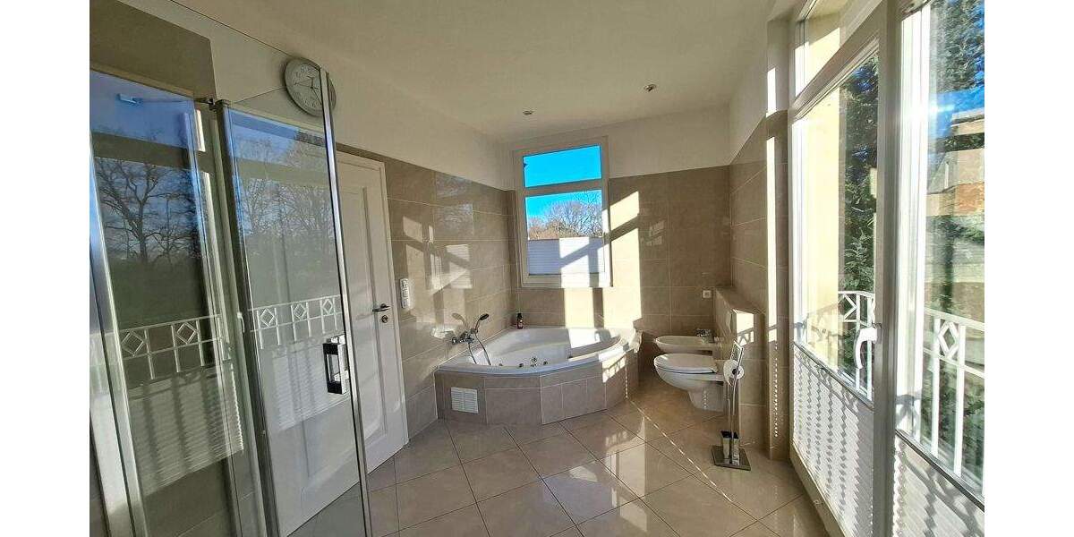 Genau richtig für Ihre kleine Familie oder für eine Zweier-WG der Generation 50 plus! 4 zimmer